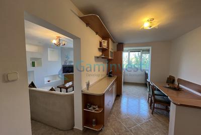 Apartament cu 3 camere decomandat, mobilat în Dacia