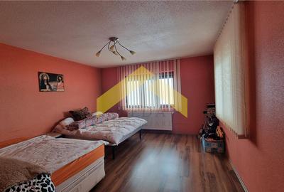 Casa cu etaj in Zadareni de vanzare - 8