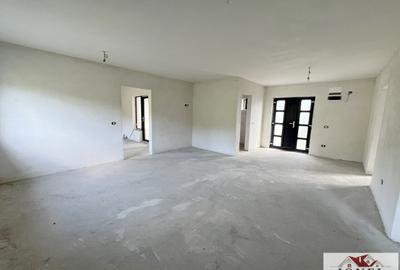 Casă individuală cu 3 camere în Meteș
