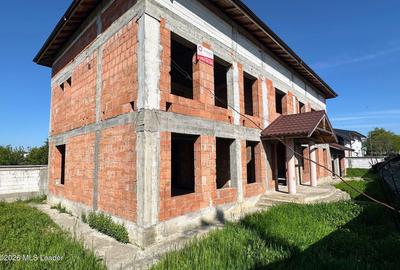 Domnesti - casa 276 mp, teren 572 mp, garaj, personalizabila - 2