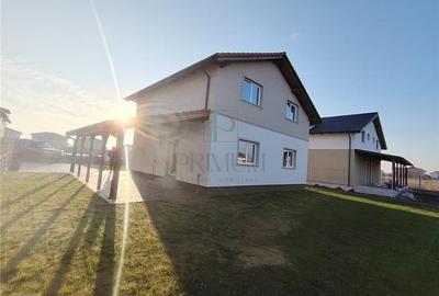 Casă individuală cu 5 camere în Moșnița Nouă