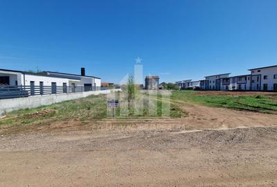 Teren Construcții intravilan de 1375 mp, în Micești