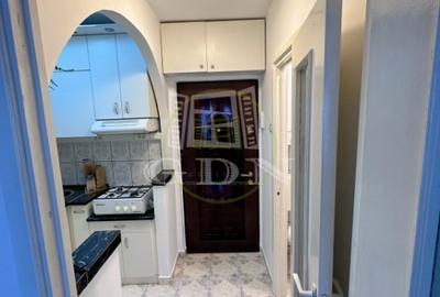 Garsonieră utilată, mobilată, str Uzinelor, după Podul CFR, tel 0749645066 - 5