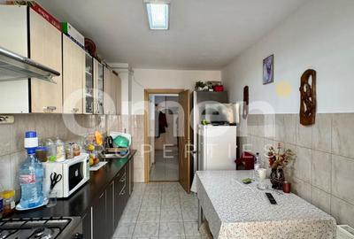 Apartament 3 camere de vânzare | etaj 2 | Bulevardul Traian - 7