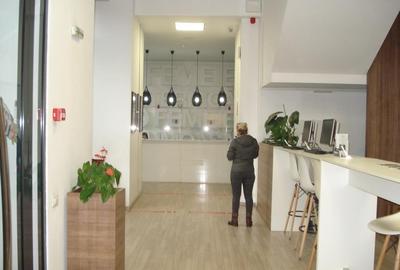 Piata Unirii - Dealul Mitropoliei spatiu pretabil showroom, reprezentata, birour - 1