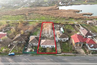 Teren intravilan 1052mp cu casa renovabila de cărămidă Tuzla - 1