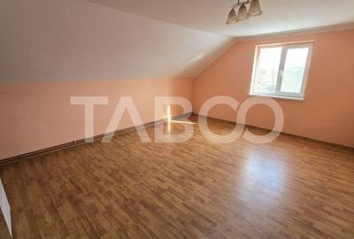 Casa individuala de vanzare cu 4 camere si curte libera 725mp in Daia - 11
