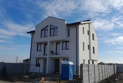 Casă individuală cu 8 camere în Domnești