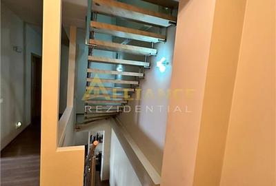 Piata Sudului Casa 4 camere | 3 bai Teren 160 mp - 24