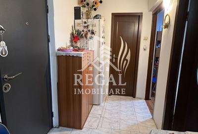 Apartament 2 camere de vânzare – Micro 7, Strada Pinilor | Etaj 10/10 - 5