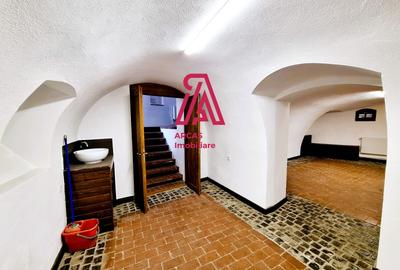 Casa individuala de vanzare cu 4 apartamente-Centrul Istoric Sibiu! - 3