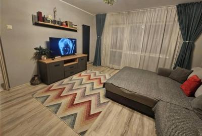 CHIRIE Apartament 2  Camere Centru Civic str.Zizinului - 2