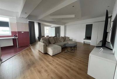 Apartament cu 3 camere decomandat, mobilat în Centrul Civic