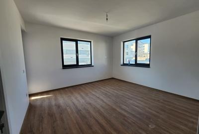 CASA 4 CAMERE, 2 BAI , DRESING, PLATOU GALATA - 7