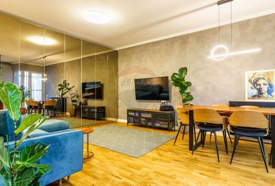 Apartament cu 3 camere de vânzare în zona Semicentral - 1