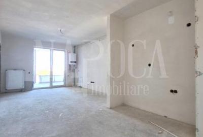 Apartament cu 3 camere semidecomandat în Între Lacuri