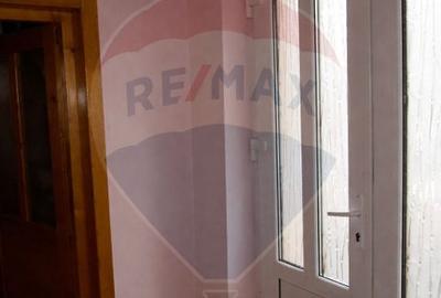 Casă de vânzare cu acces din două străzi in Alba Iulia, comision 0% - 2