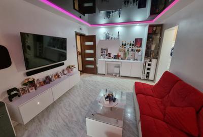 Apartament cu 2 camere semidecomandat, mobilat în City Park Mall