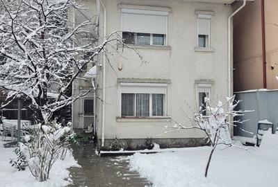 Casă cu 5 camere în Brâncoveanu