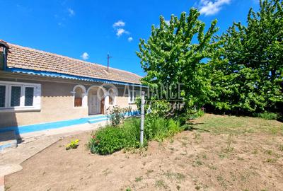 Loc Corbu  - casa 4 camere teren 1384 mp - 1