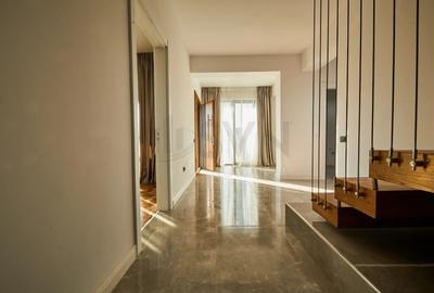 Casă individuală cu 5 camere în Central