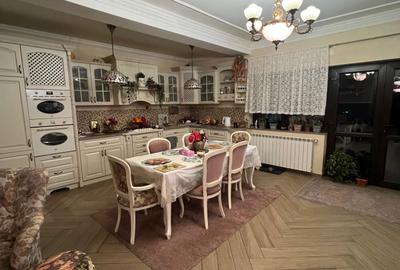 Vanzare Casa/Villa 6 camere 3 bai 3 wc -uri Dobroiesti 0% Comision - 13