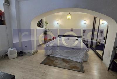 VANZARE STUDIO ULTRACENTRAL 48MP VICTORIEI ROMANA CENTRALA PROPRIE CURTE PRIVATA - 1