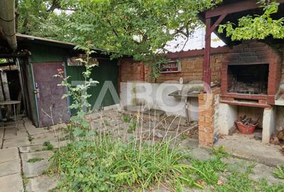 Teren intravilan imprejmuit 1915 mp  PUZ aprobat utilitati in Tocile - 1