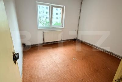 Apartament 2 camere decomandat, 65 mp, etaj 2/4, zona Tractorul - 3