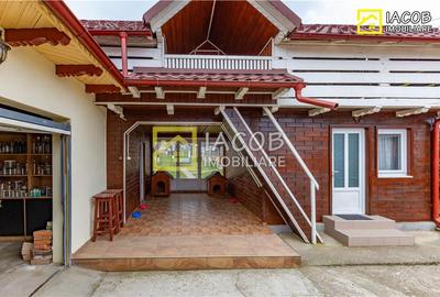 Casa, anexe, 3762 mp teren, 25000 mp padure, Comanesti, jud. Bacau - 18