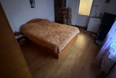 Casa zona  1 - str. Calugareni - 10