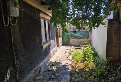 Casă bătrânească cu teren de vânzare – Constanța, cartier Palas - 3