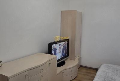 Apartament cu 3 camere decomandate, zona Nicolina 2, langa piata Nicolina. - 2