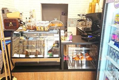 Afacere la cheie de vanzare – Cafenea functionala, zona centrala - 9