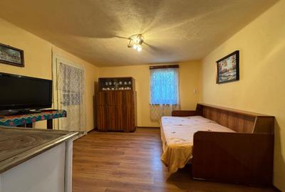 Comuna Bran, str. Pricipala, casa partial renovata, P + E, dependinte, foisor - 19