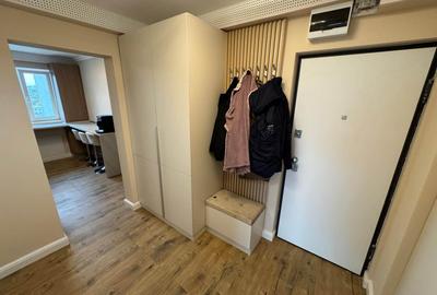 Ap.2 cam decomandat Podu Ros/Piata Nicolina, renovat, amenajat complet! - 10