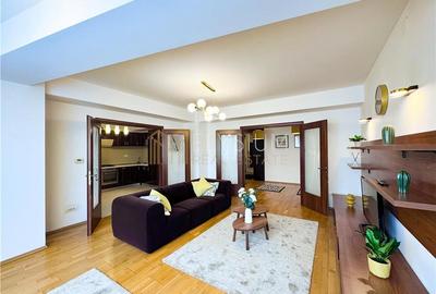 Apartament cu 3 camere decomandat, mobilat în Băneasa
