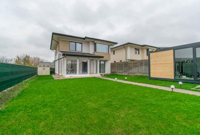 Vilă modernă cu vedere la lac, minicomplex inchis - 1