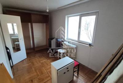 Apartament cu 3 camere, balcon, zona Sagului - 3