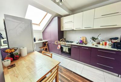 Apartament cu 4 camere semidecomandat, mobilat în Zorilor