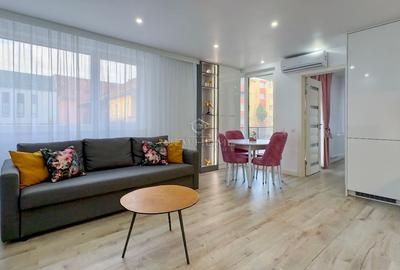 Apartament cu 3 camere de vânzare în zona Centrală - 1