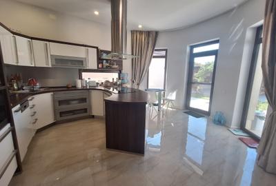 Casa ultracentrala - 1