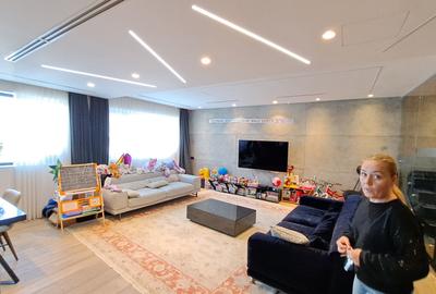 APARTAMENT 8 CAMERE CU SCARA INTERIOARA TIP LOFT -ULTRA LUX - 20