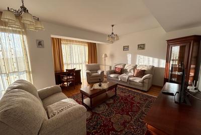 Apartament cu 2 camere decomandat, mobilat în Central