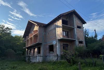 Pensiune de vanzare S+P+2E Almașu Mare | Ideal azil sau turism - 4