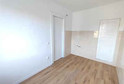 Casa singur in curte - Florilor - 12