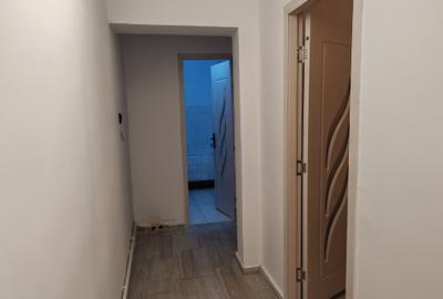 Apartament 2 camere liber la vanzare, in bloc vila zona Central - 8