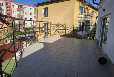 Spatii comerciale de inchiriat - 19