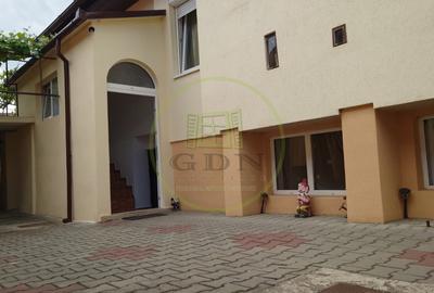 Casă Individuală de Închiriat – Lazaret / Lupeni – Garaj + Curte - 4