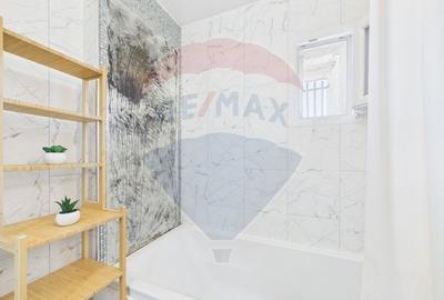 Apartament de vanzare, 3 camere ultra finisat,  Bd. Unirii - 21